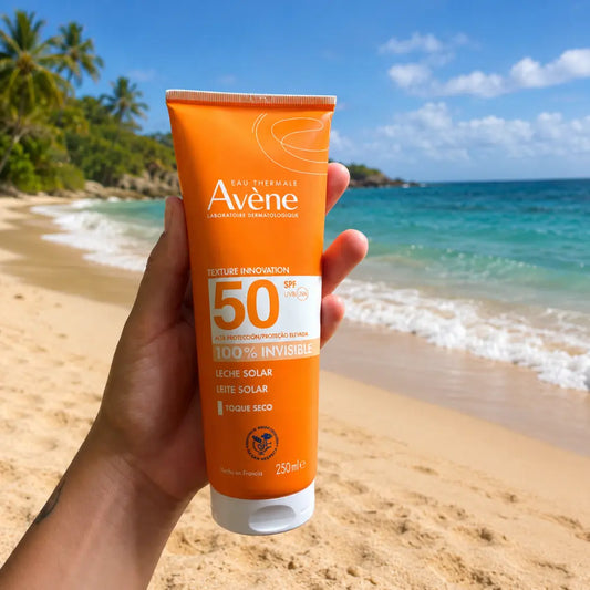 AVENE 100% INVISIBLE CORPORAL TOQUE SECO 250ML